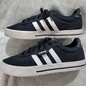 Adidas Men’s DAILY 3.0 SHOES size 6